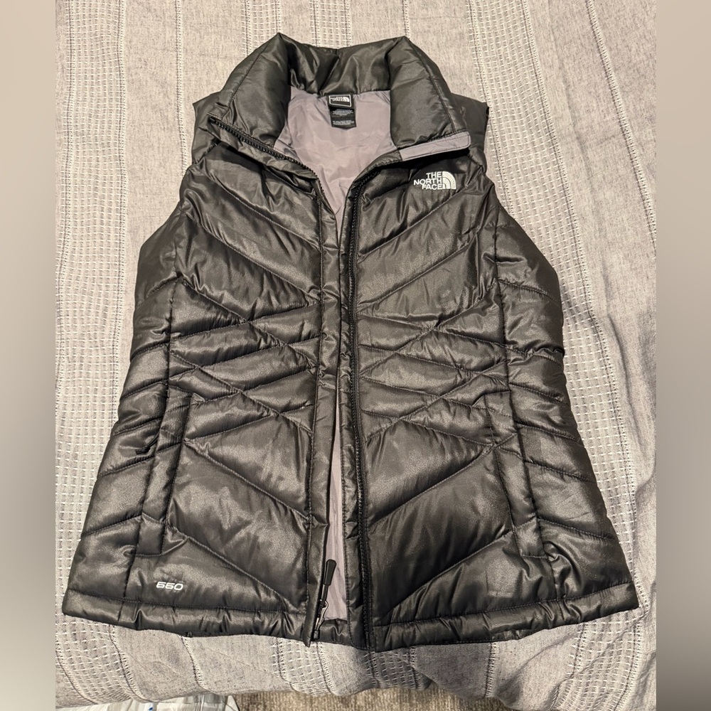 The North Face Women's Shiny Black Quilted Vest M